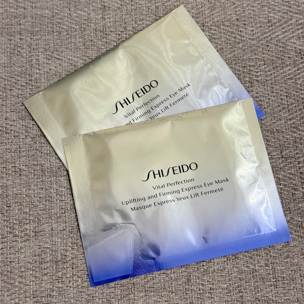 Shiseido Vital Perfection Uplifting and Firming Express Eye Mask * 2